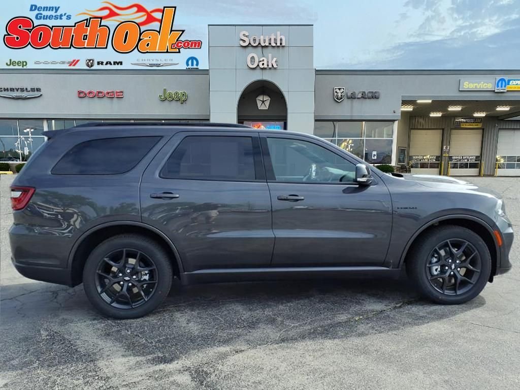 New 2026 Vapor Gray Exterior Paint Dodge GT Plus HEMI V8 image 2