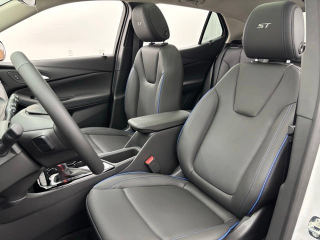 New 2026 Summit White Buick Sport Touring image 18