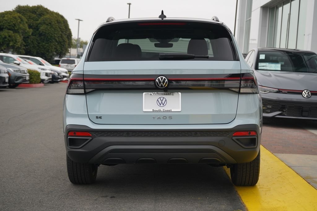 New 2026 Monument Gray W/Deep Black Roof Volkswagen 1.5T SE Black image 4