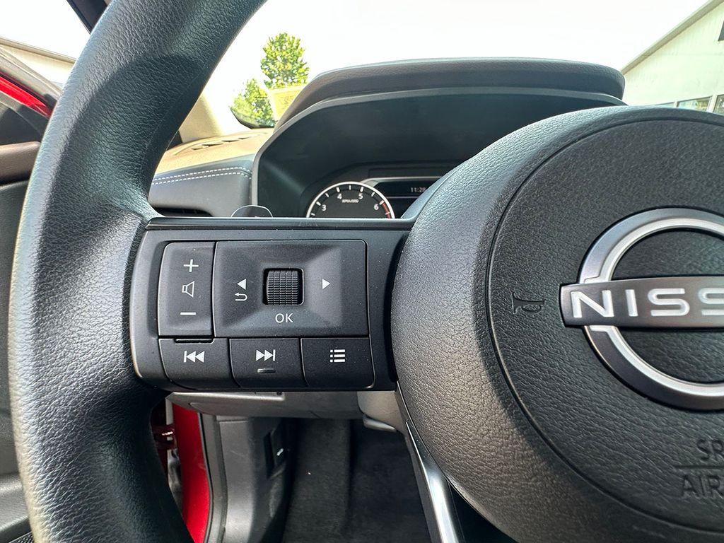 Used 2023 Red Nissan S image 33