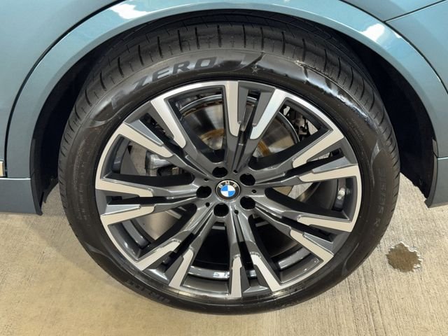 Used 2025 Blue BMW xDrive40i image 34