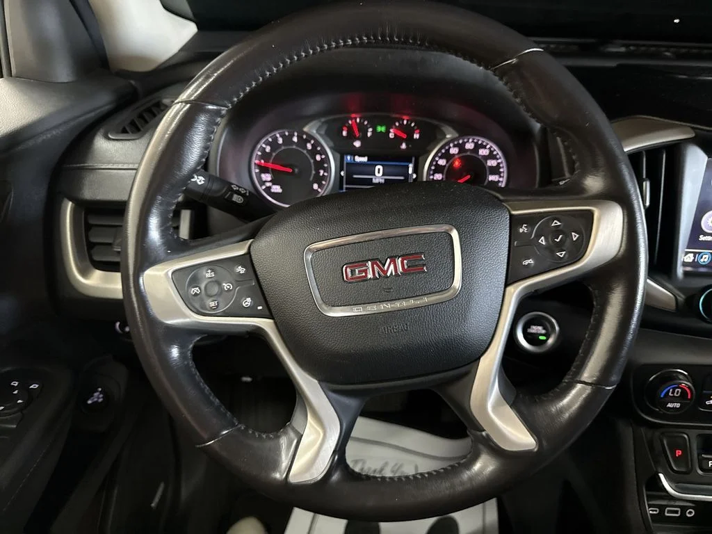 Used 2018 Summit White GMC Denali image 23
