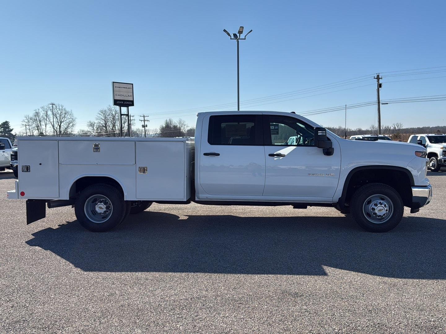 New 2026 Summit White Chevrolet Work Truck image 4