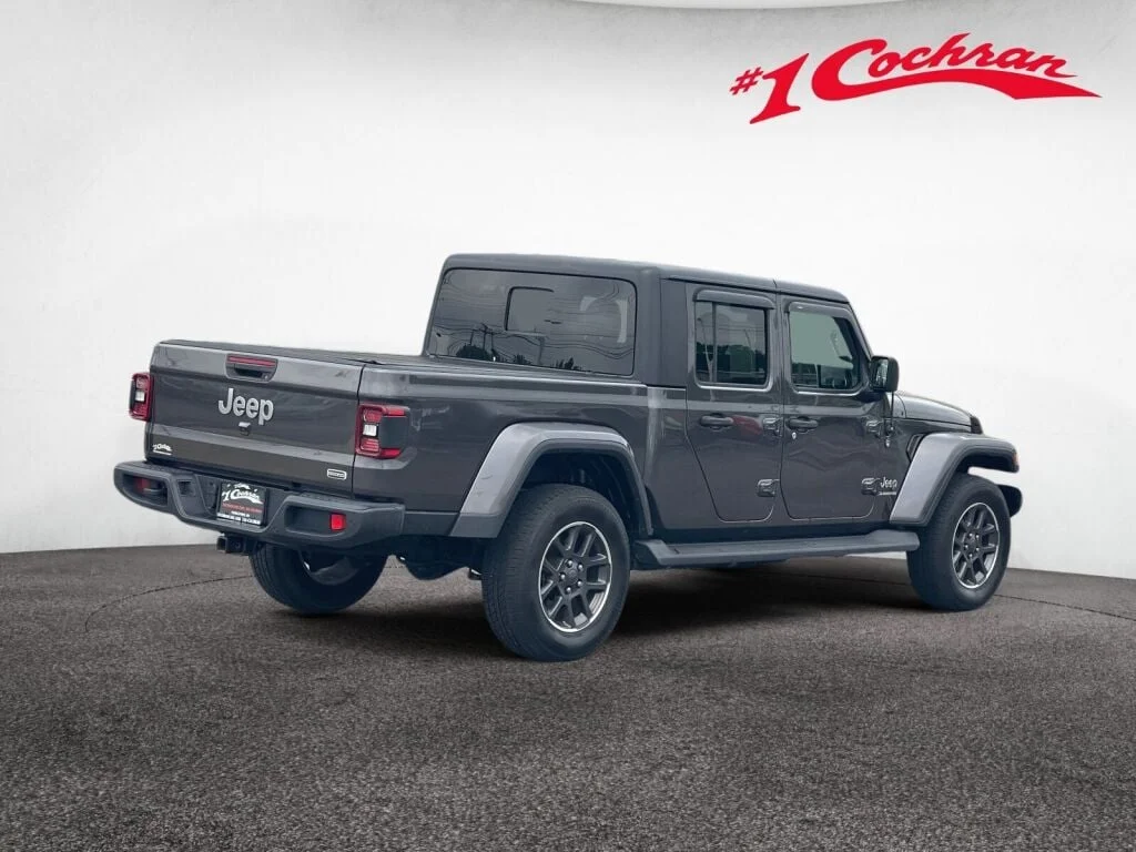Certified Used 2020 Granite Crystal Metallic Clearcoat Jeep Overland image 26