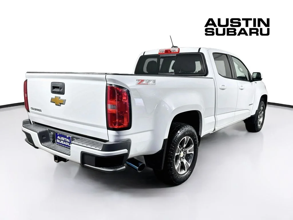 Used 2017 White Chevrolet Z71 image 7