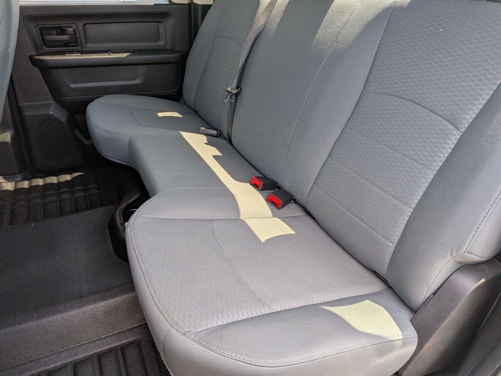 Used 2018 Granite Crystal Metallic Clearcoat Ram Tradesman image 28