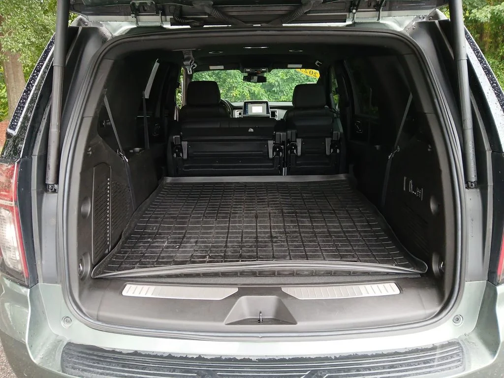 Used 2023 Green Chevrolet Z71 image 30