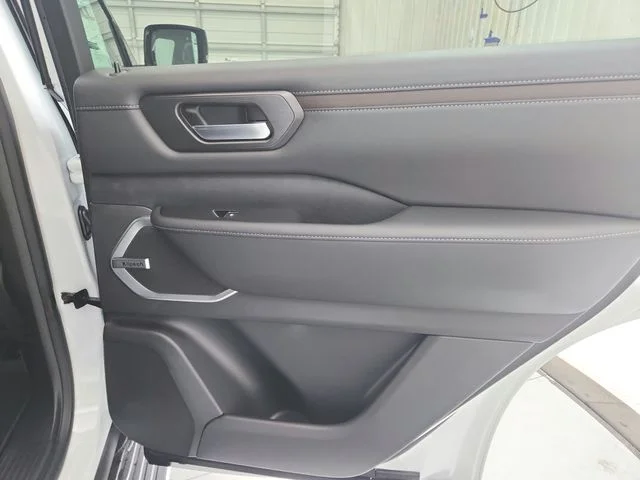 New 2026 White Nissan Platinum Reserve image 45