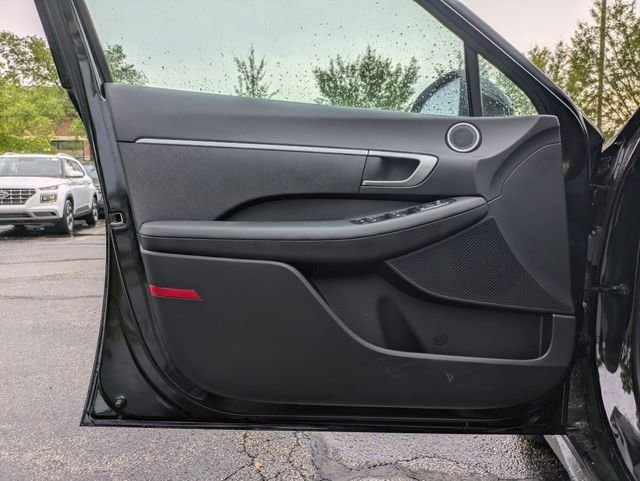 Certified Used 2026 Black Hyundai SE image 12