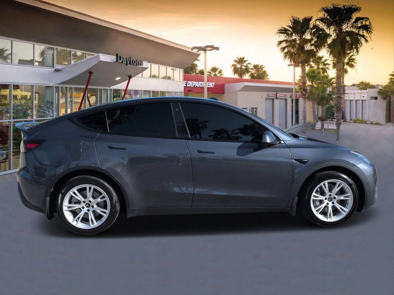Used 2021 Tesla Model Y Long Range with VIN 5YJYGDEE5MF283674 for sale in Daytona Beach, FL