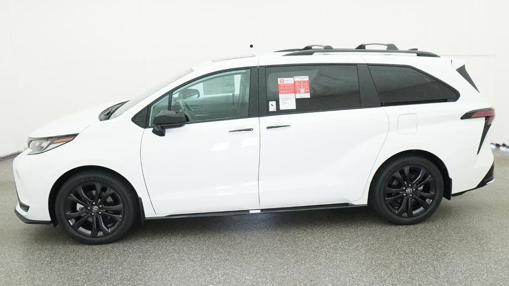 New 2026 Ice Cap Toyota XSE image 3