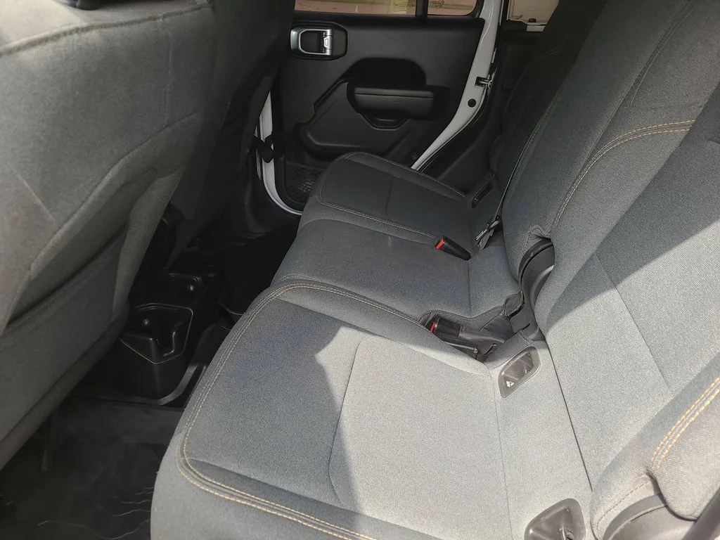 Used 2024 White Jeep Sport S image 15