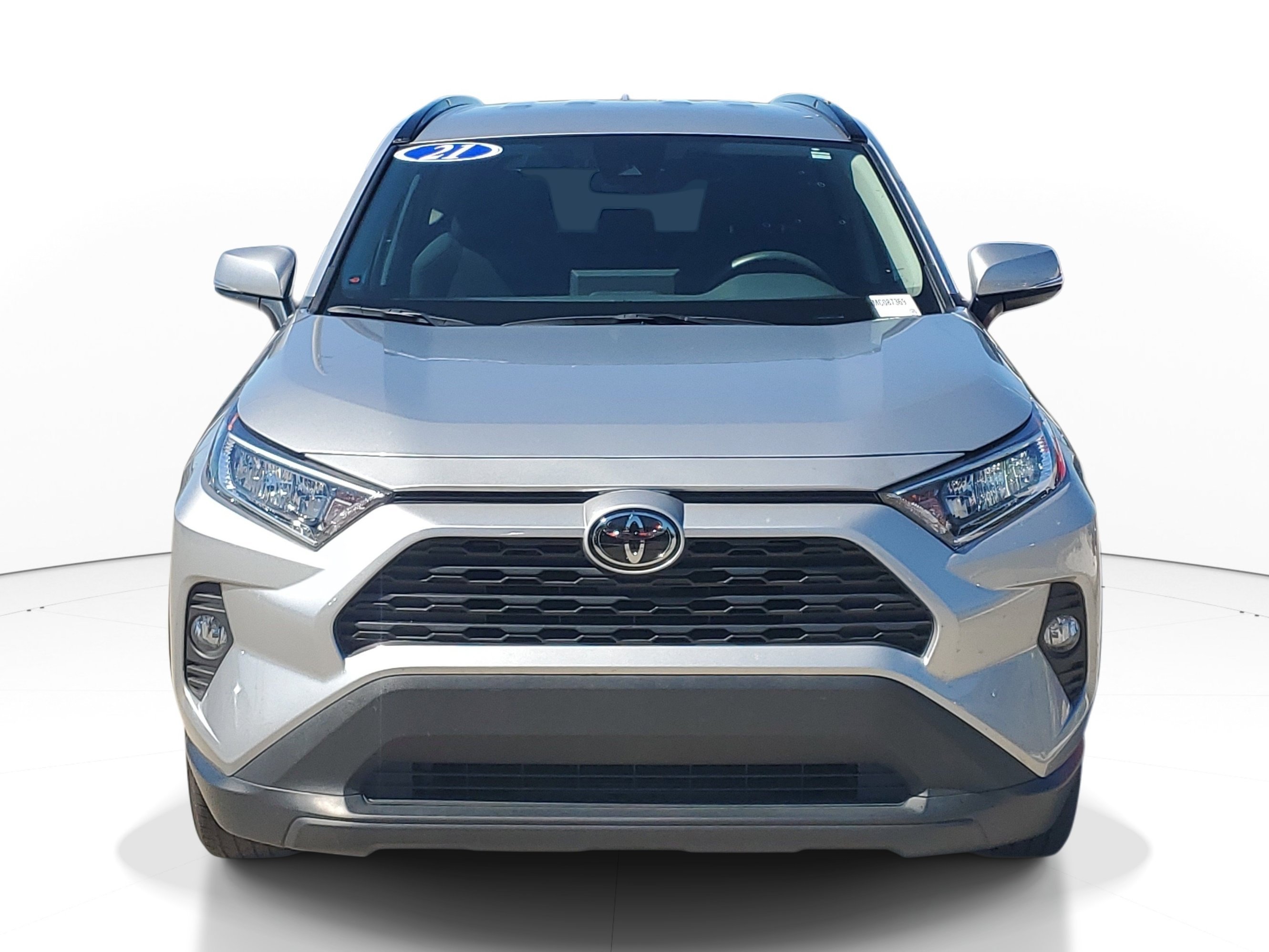 Used 2021 Silver Sky Metallic Toyota XLE image 1