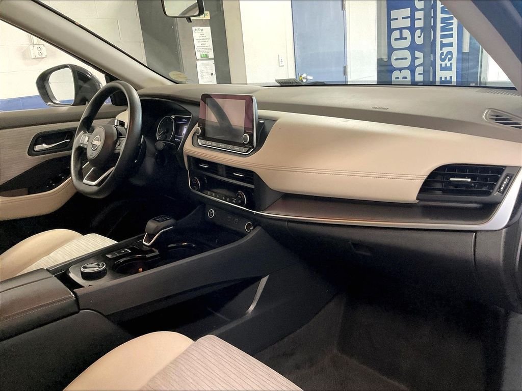 Used 2023 Black Nissan SV image 14