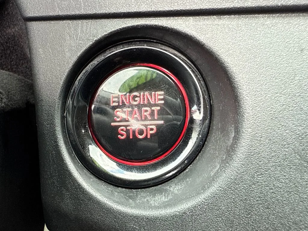 Used 2023 Red Honda LX image 28