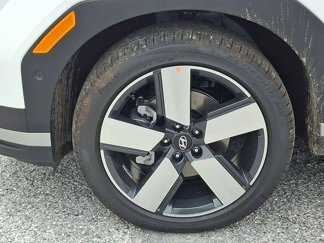 New 2027 White Hyundai Limited image 18
