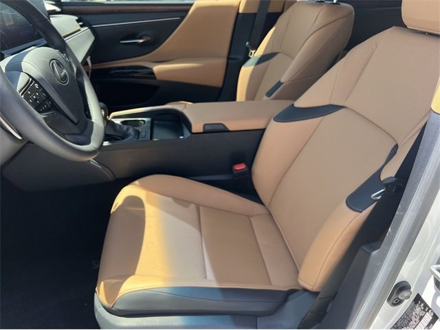 New 2024 Eminent White Pearl Lexus 350 image 11