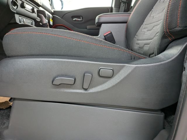 2025 Nissan Frontier PRO-4X - Photo 15