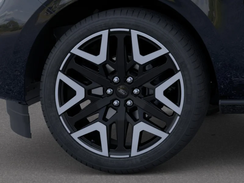 New 2026 Agate Black Metallic Ford MAX Platinum® image 38