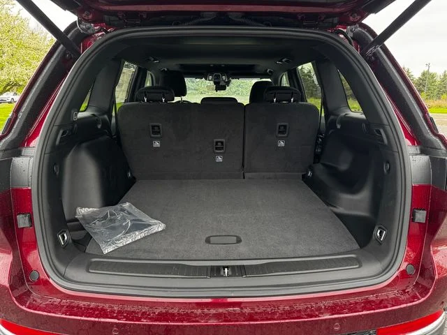 New 2026 Velvet Red Pearl-Coat Exterior Paint Jeep Laredo X image 17