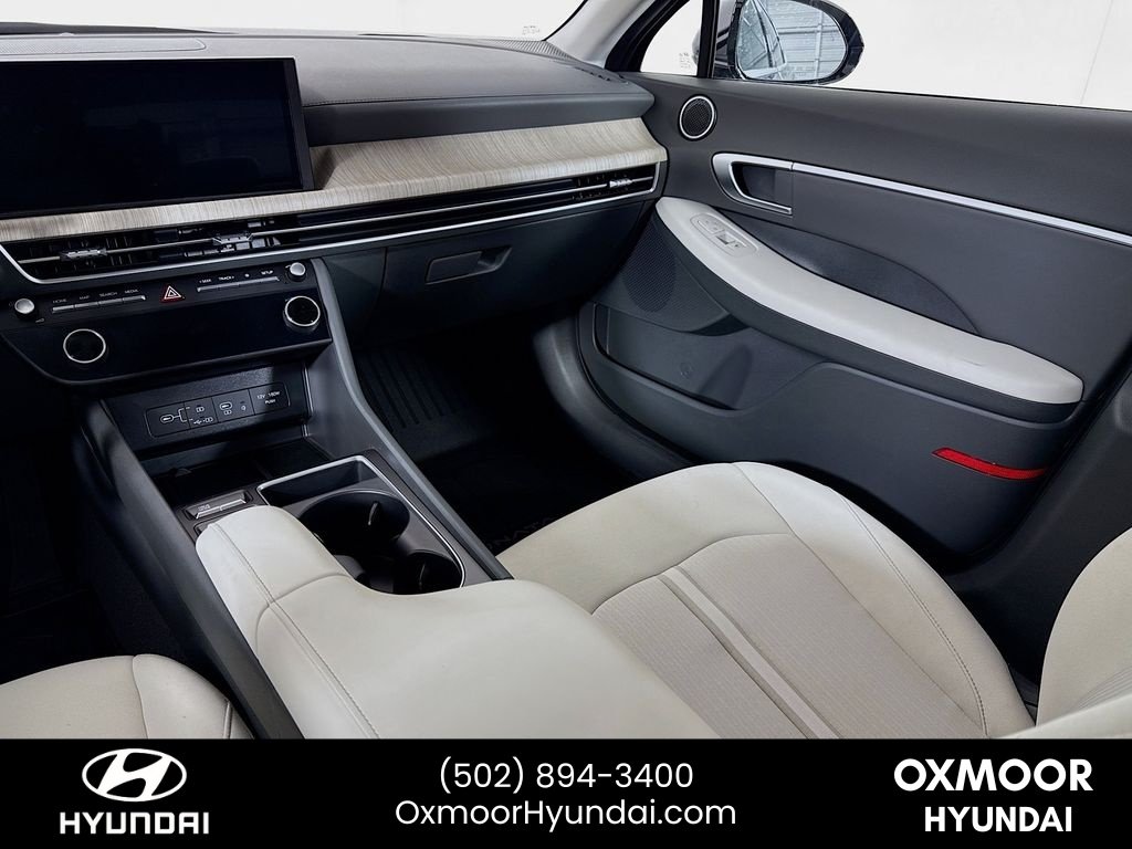 Used 2025 Abyss Black Hyundai SEL image 22