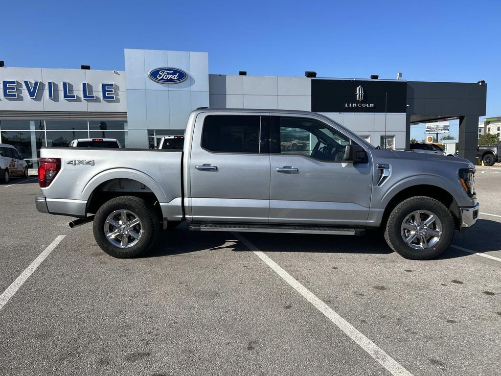 Certified Used 2025 Iconic Silver Metallic Ford XLT image 3