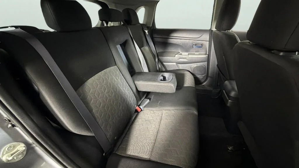 Used 2020  Mitsubishi ES 2.0 image 45
