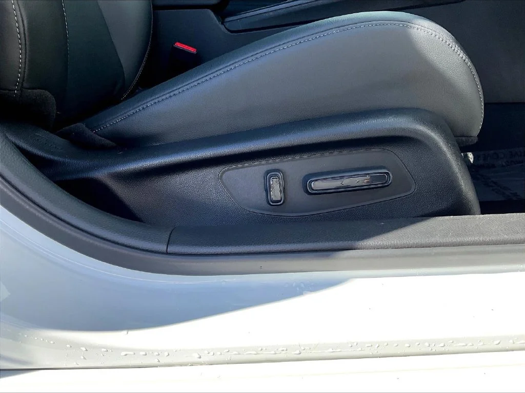 Used 2022 White Honda Sport Touring image 37