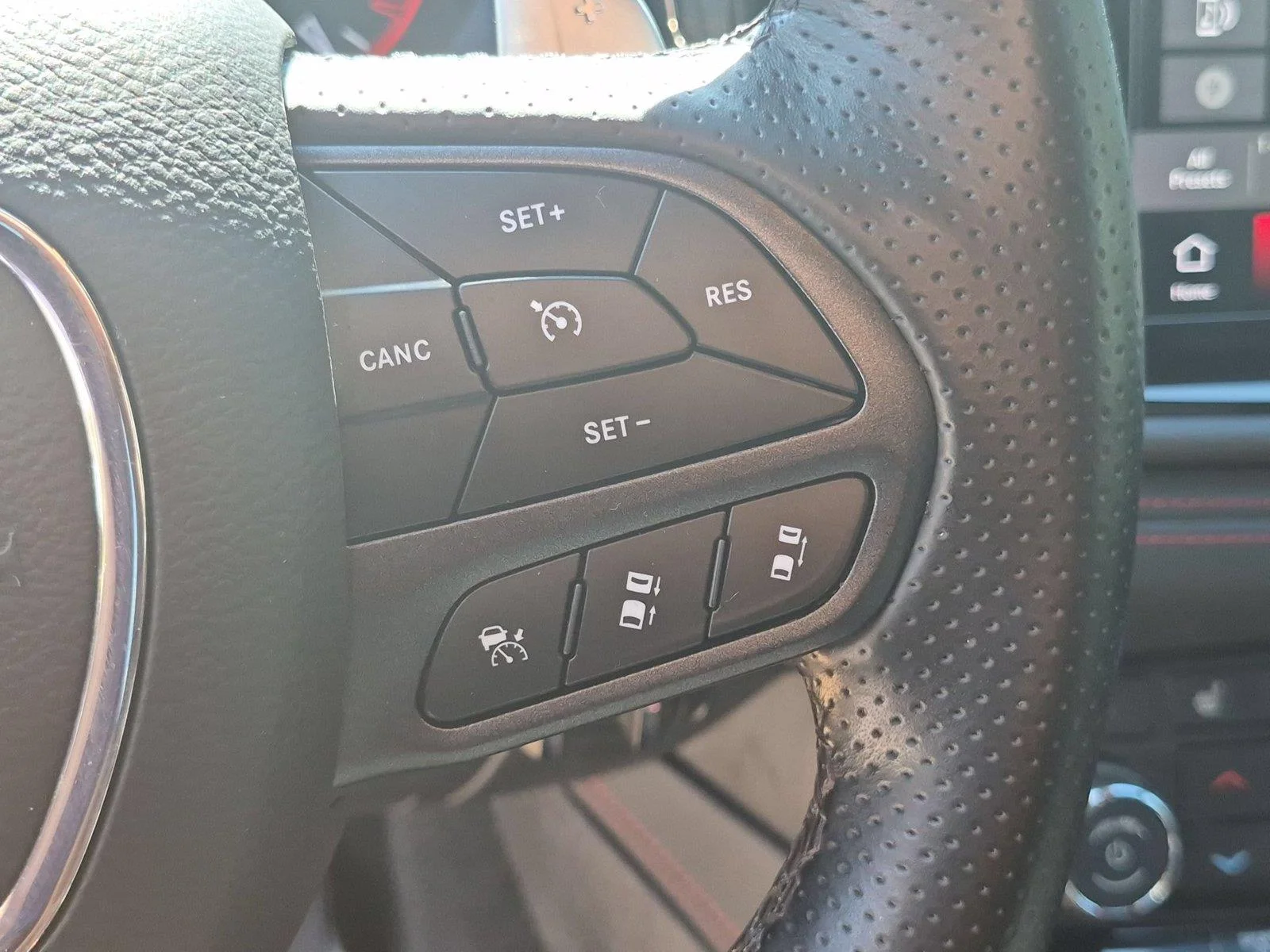 Used 2023 Frostbite Pearlcoat Dodge R/T Plus image 20
