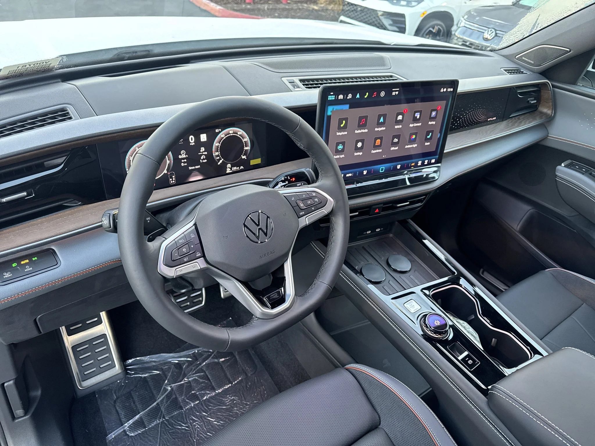 New 2027 Opal White Pearl Volkswagen SEL Premium R-Line image 15