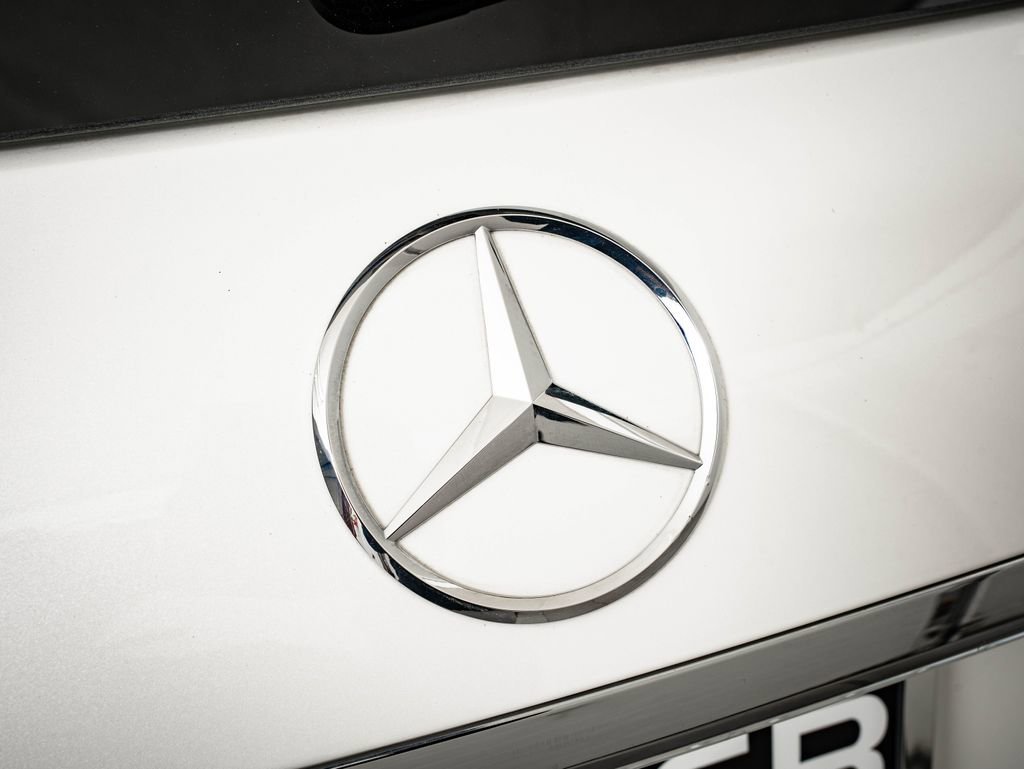 Used 2024 Manufaktur Diamond White Metallic Mercedes-Benz GLE 350 image 18