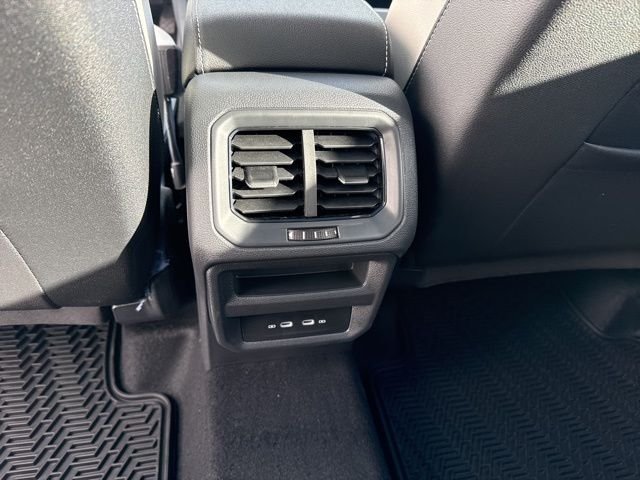 New 2026 Pure White Volkswagen 1.5T SE image 25