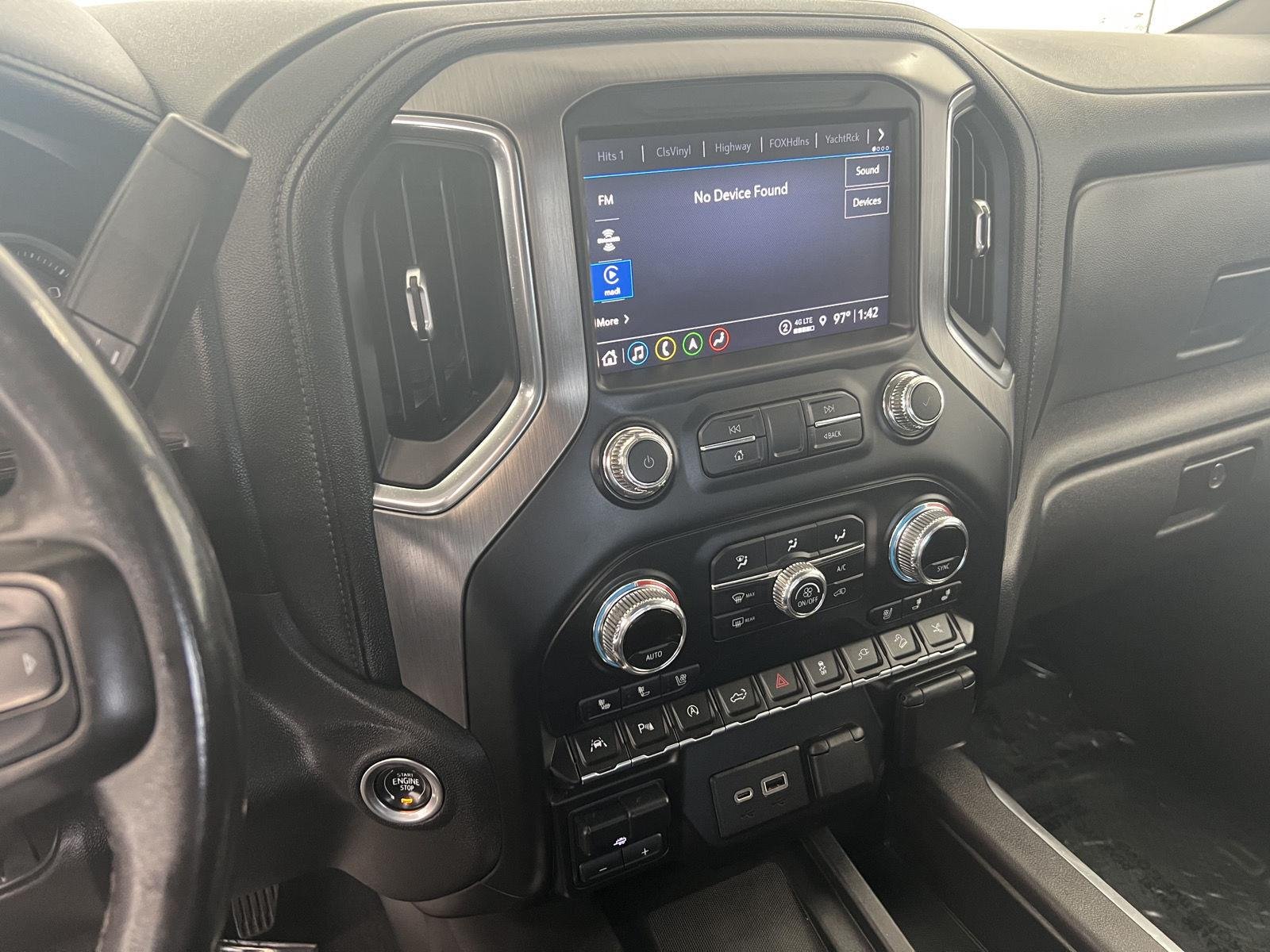Used 2021 White Frost Tricoat GMC Denali image 18