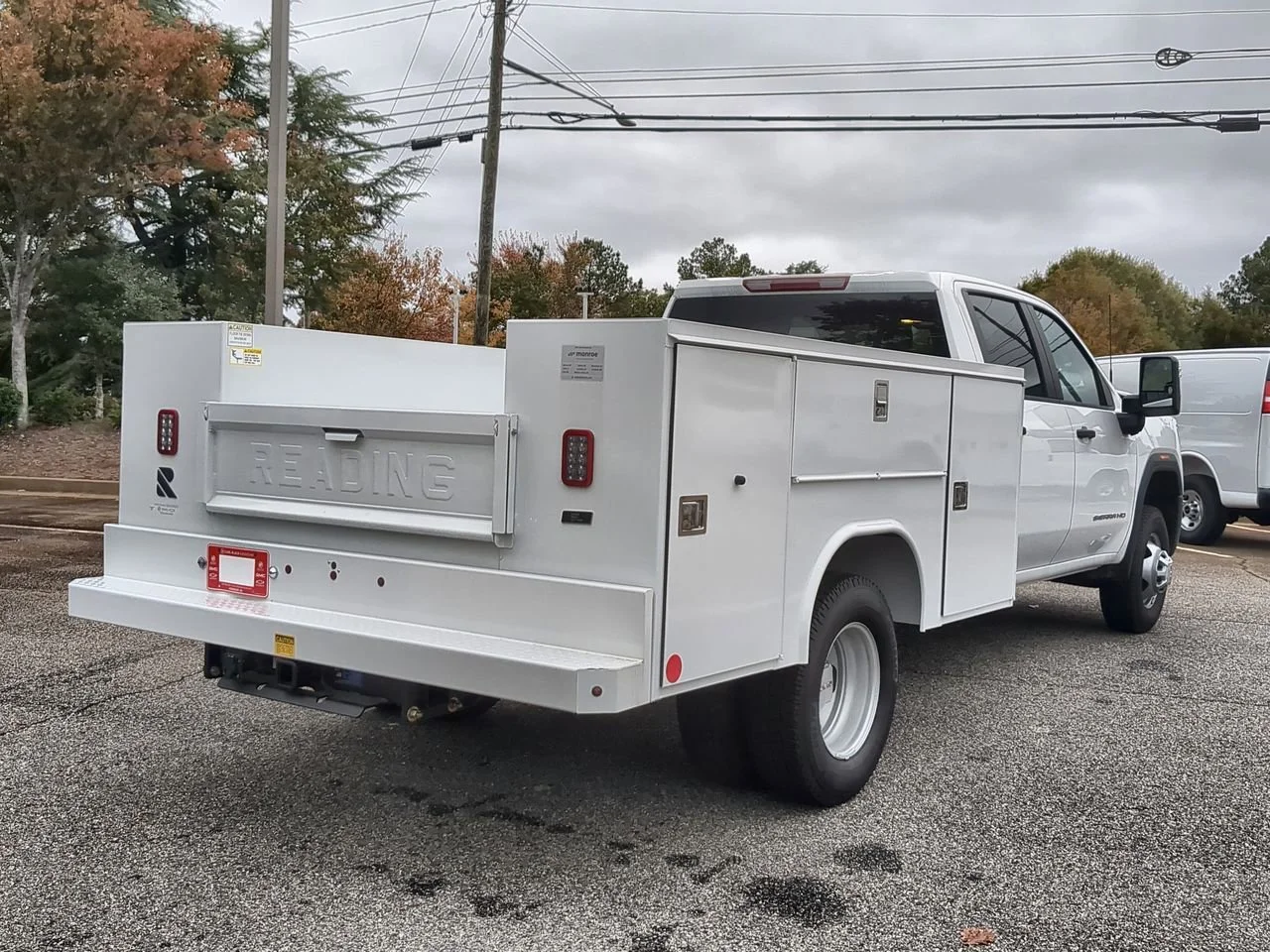 2025 GMC Sierra 3500 Chassis Cab Pro - Photo 8