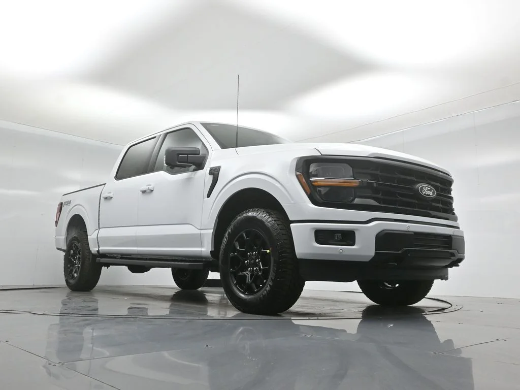 New 2026 Oxford White Ford XLT image 44