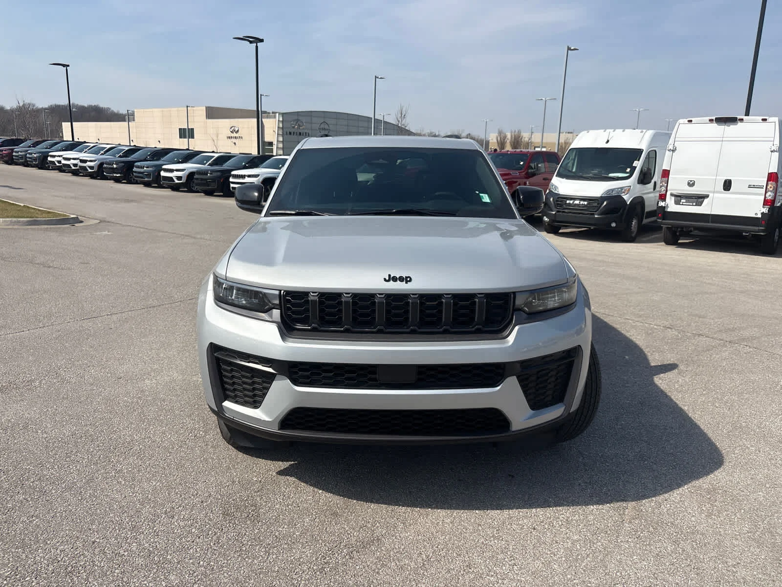 New 2026 Silver Zynith Jeep Laredo Altitude image 3
