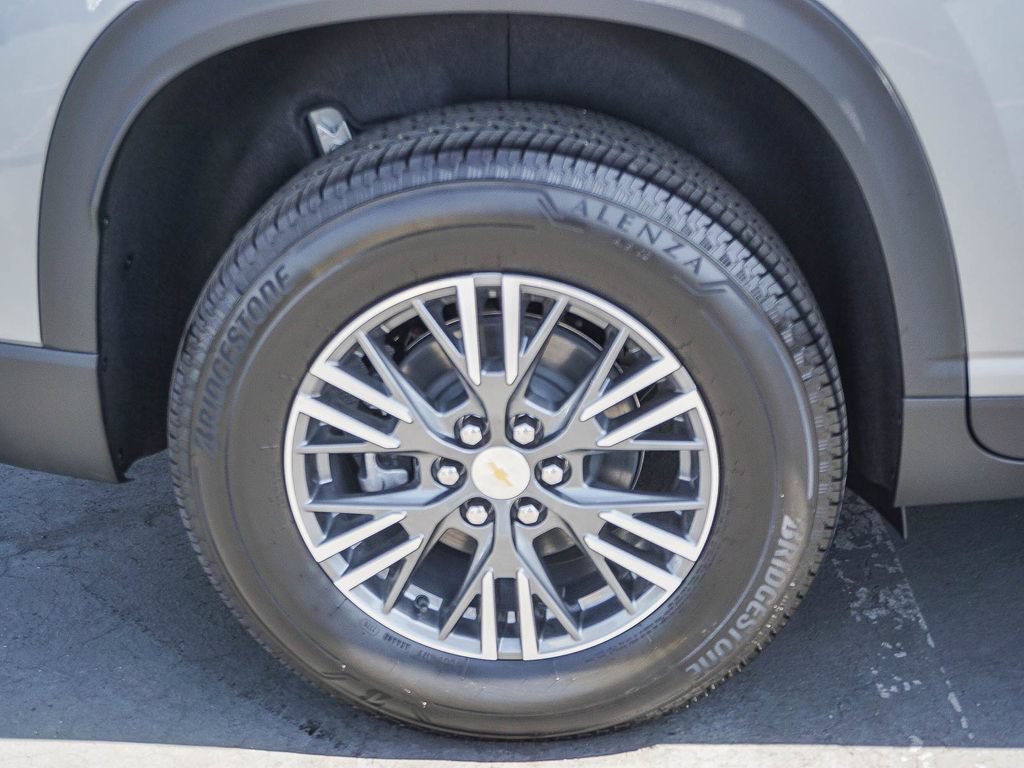 2026 Chevrolet Traverse LT - Photo 8