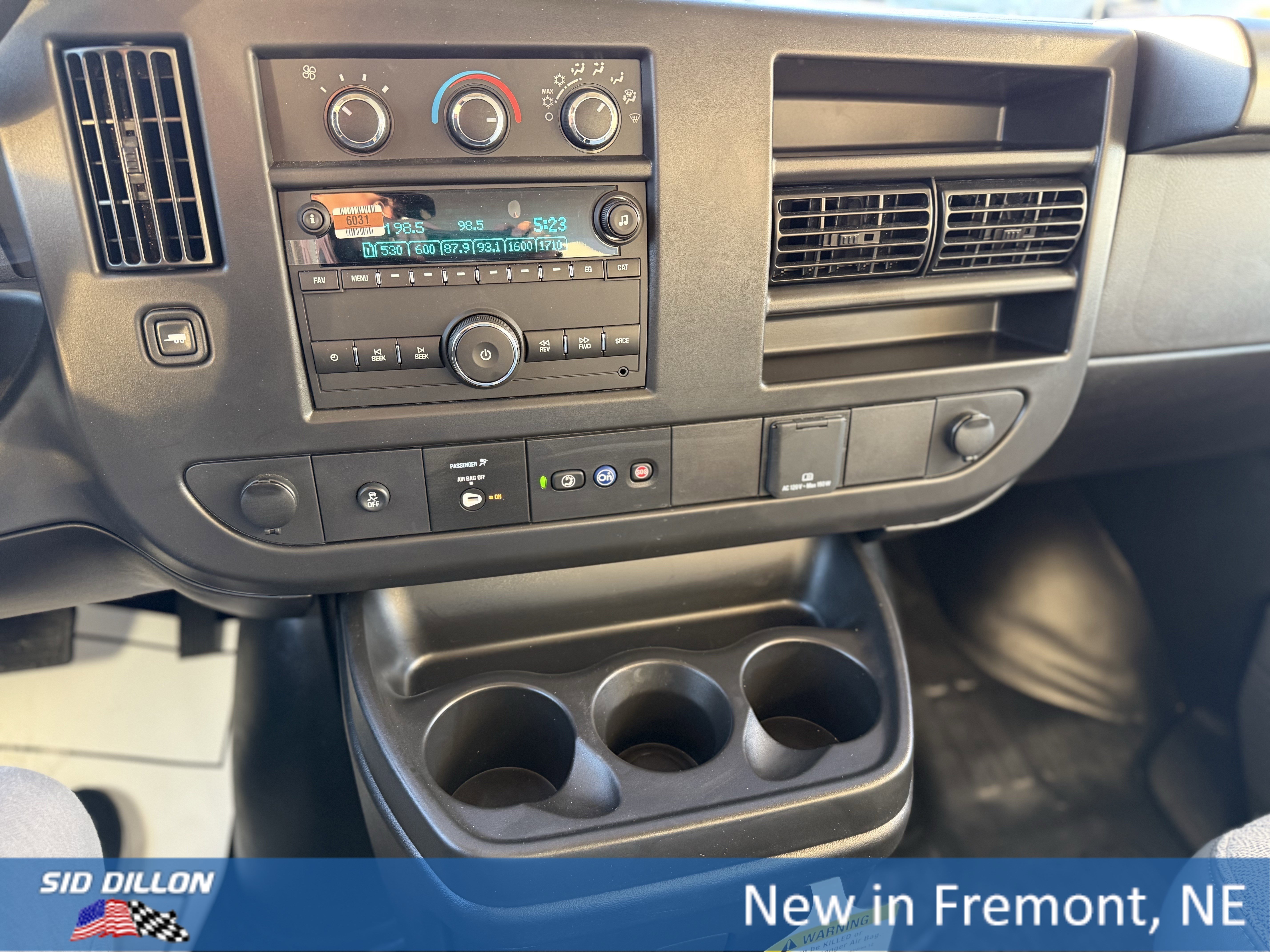 New 2025 Summit White Chevrolet Work Van image 6