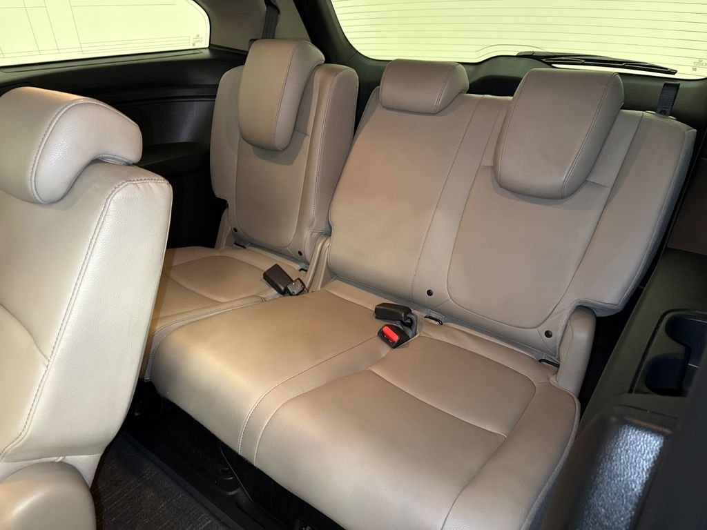2021 Honda Odyssey EX-L - Photo 17