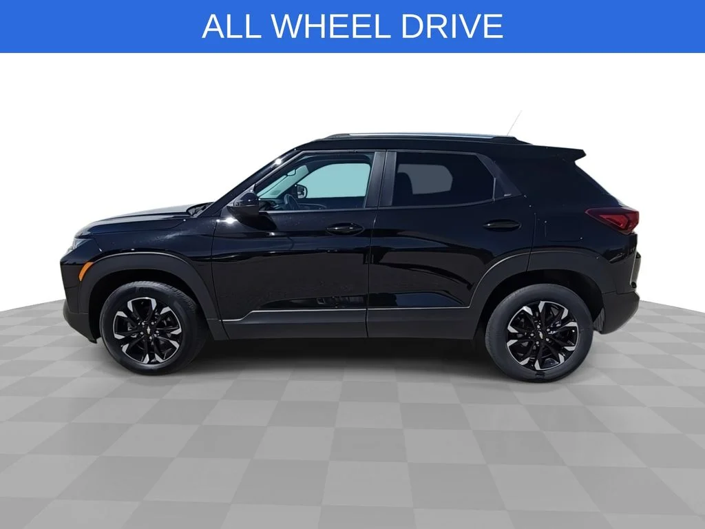 Used 2023 Black Chevrolet LT image 5