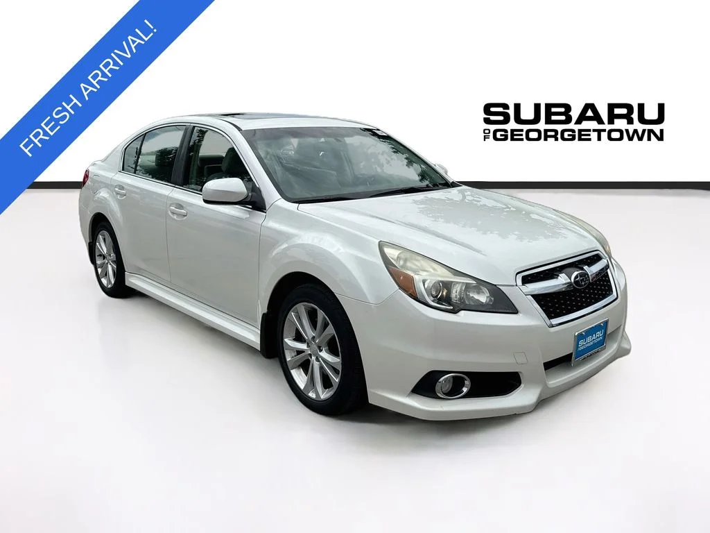 Used 2013 White Subaru 2.5i image 1
