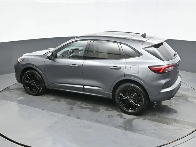 Used 2024 Gray Ford ST-Line Elite image 11