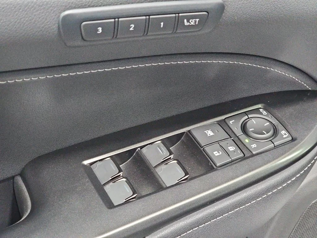 New 2026 Ultra White Lexus PREMIUM image 27