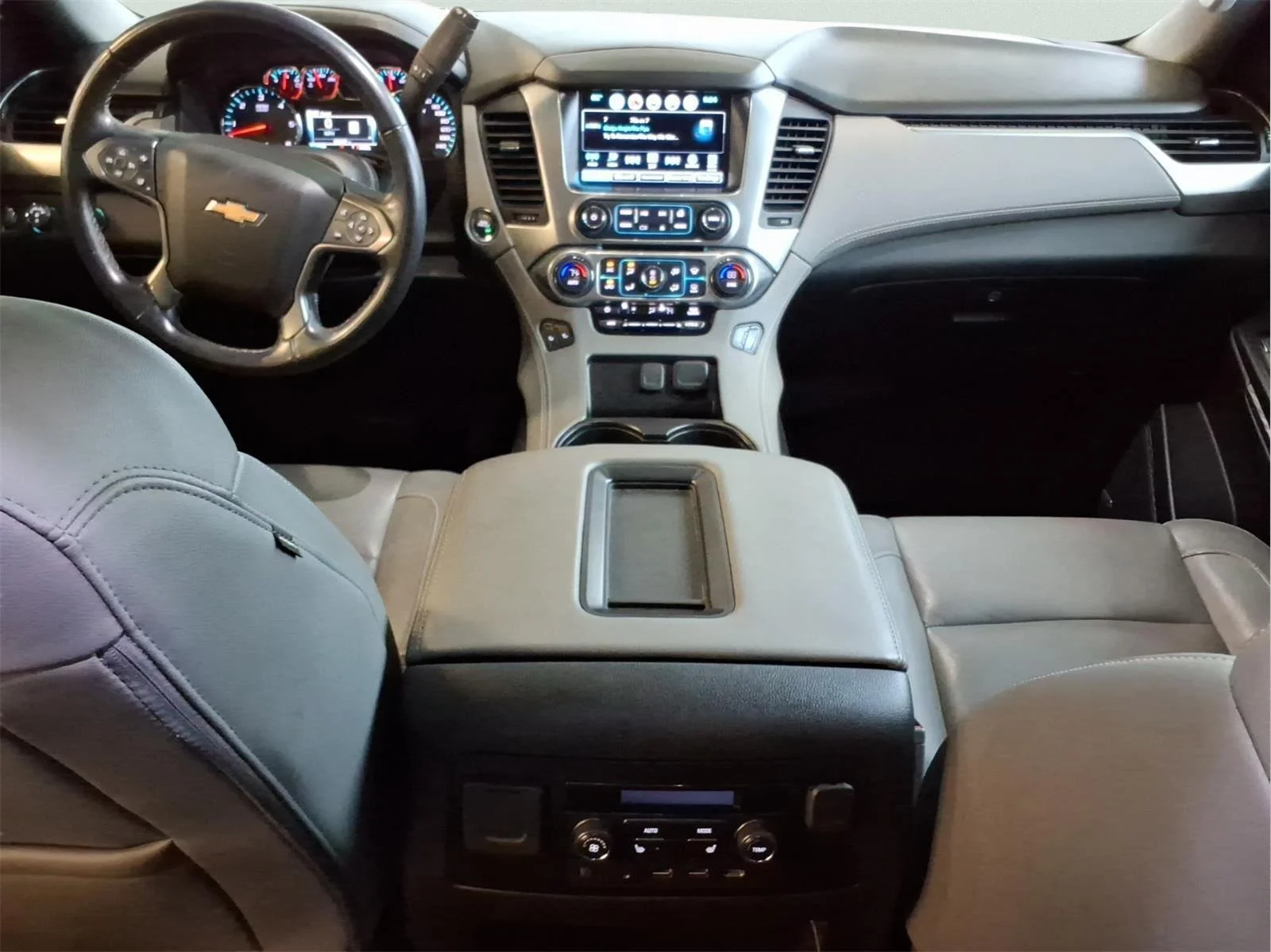 Used 2020 SUMMIT WHITE Chevrolet LT image 13