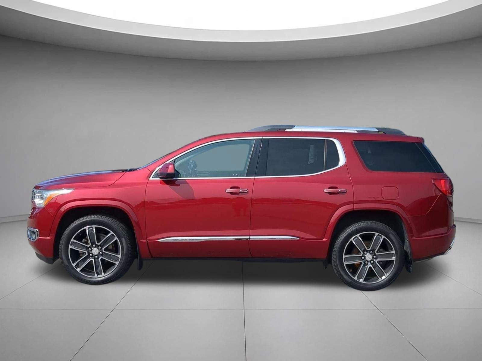 Used 2019 Red Quartz Tintcoat GMC Denali image 2