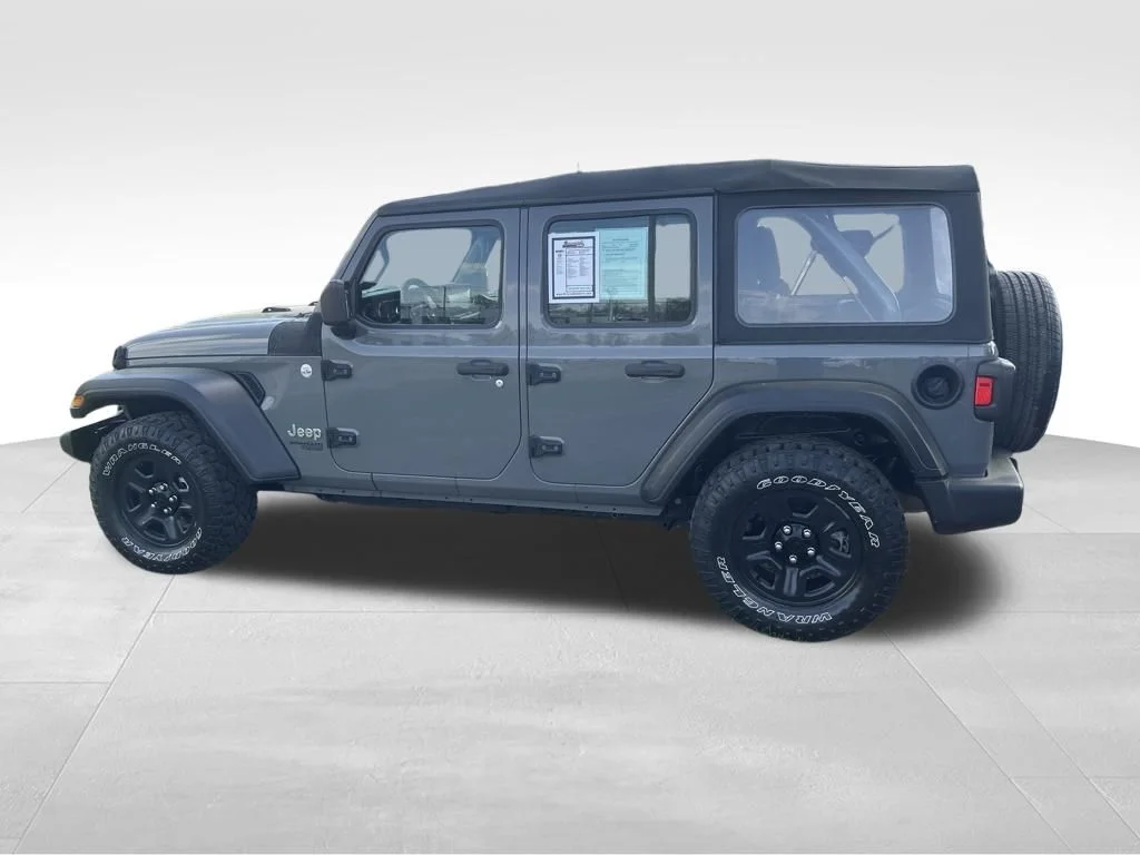 Used 2019 Gray Jeep Unlimited Sport image 13