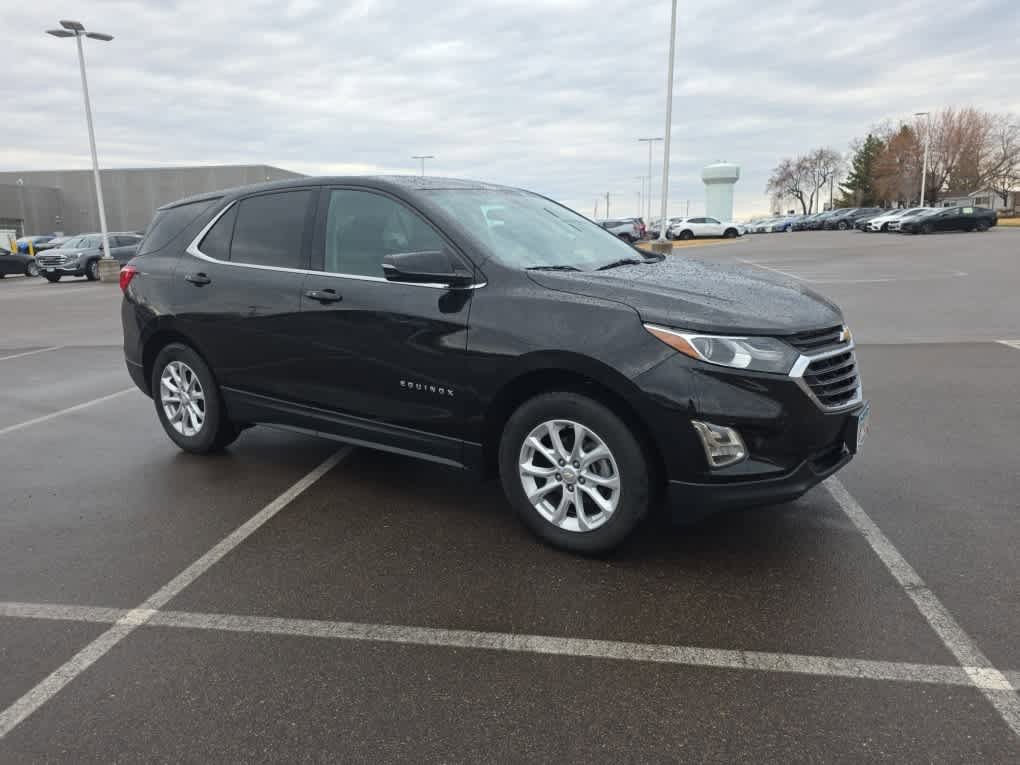 Used 2018 Chevrolet Equinox LT with VIN 2GNAXSEV6J6310041 for sale in Vadnais Heights, MN