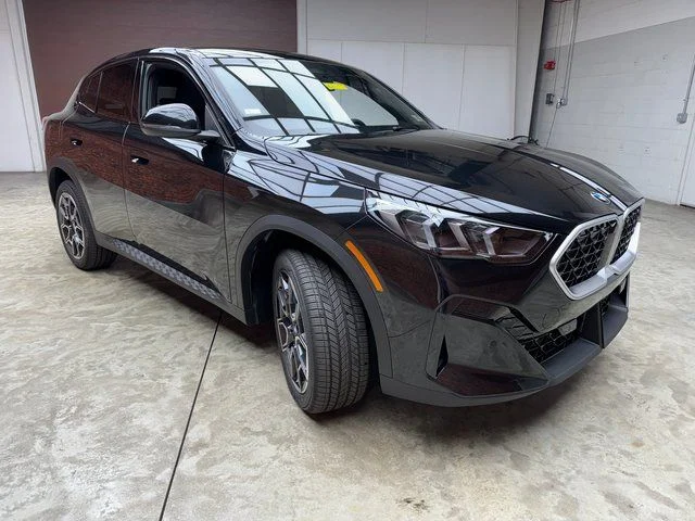 Used 2026 Black BMW xDrive28i image 7