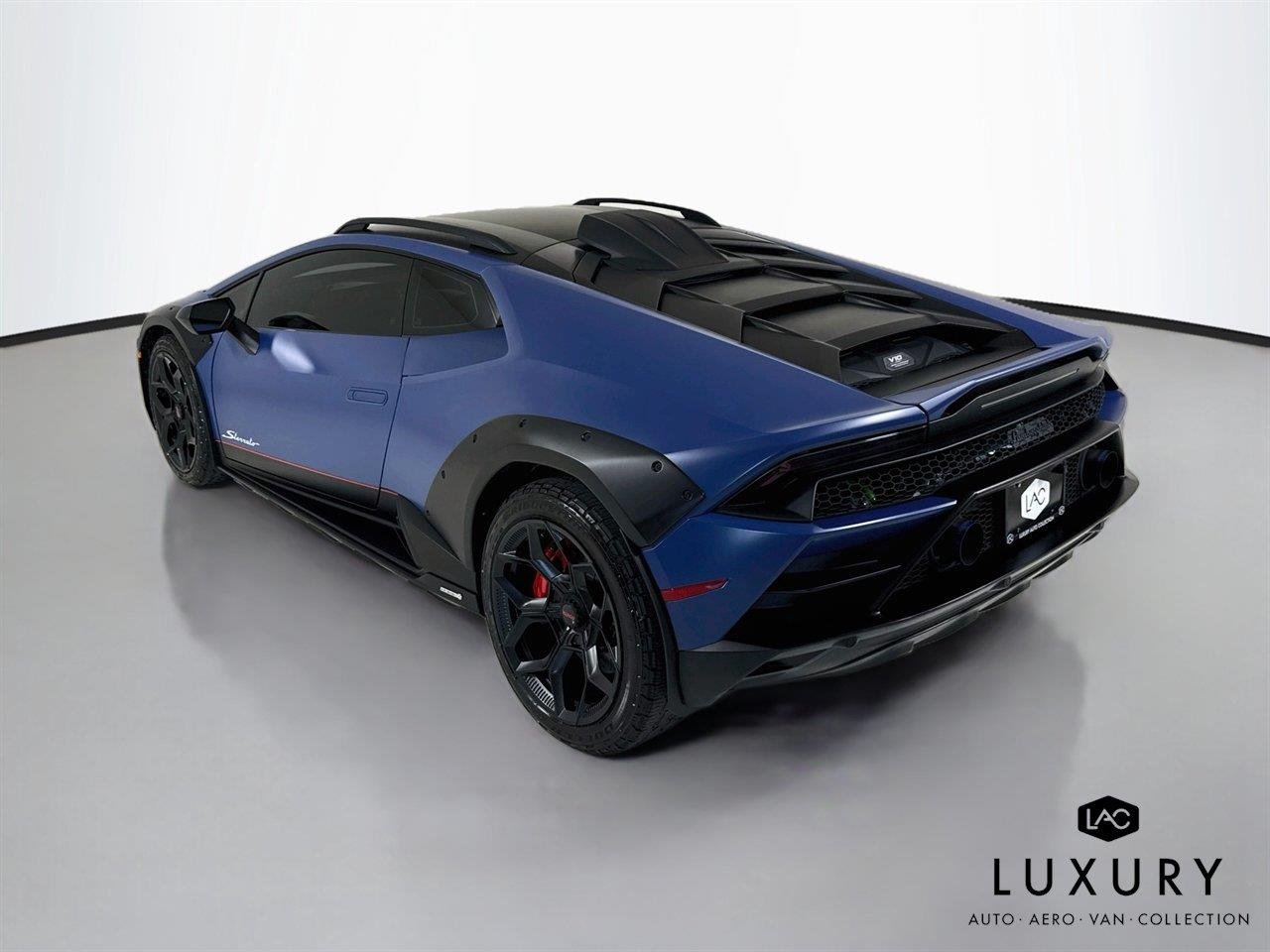 Used 2023 Blu Grifo Matte Lamborghini COUPE  | BOOST LOGIC TT KIT image 8