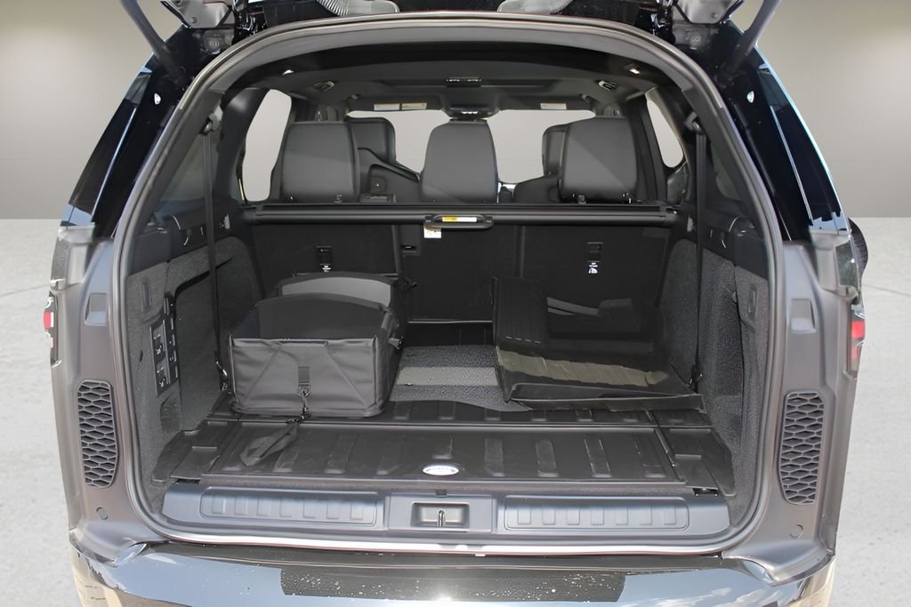 2025 Land Rover Discovery Dynamic SE - Photo 14